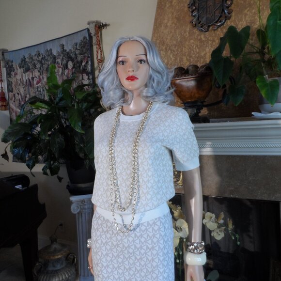 New Michael Kors Beige/Cream Logo Pattern Knit Skirt Suit Size M - Picture 4 of 16